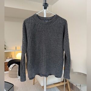 Women's | Abercrombie & Fitch Grey Ribbed Sweater | Size Medium